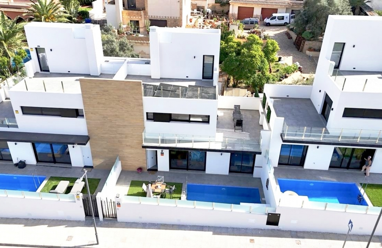 Resale - Villa - Orihuela Costa - Villamartín