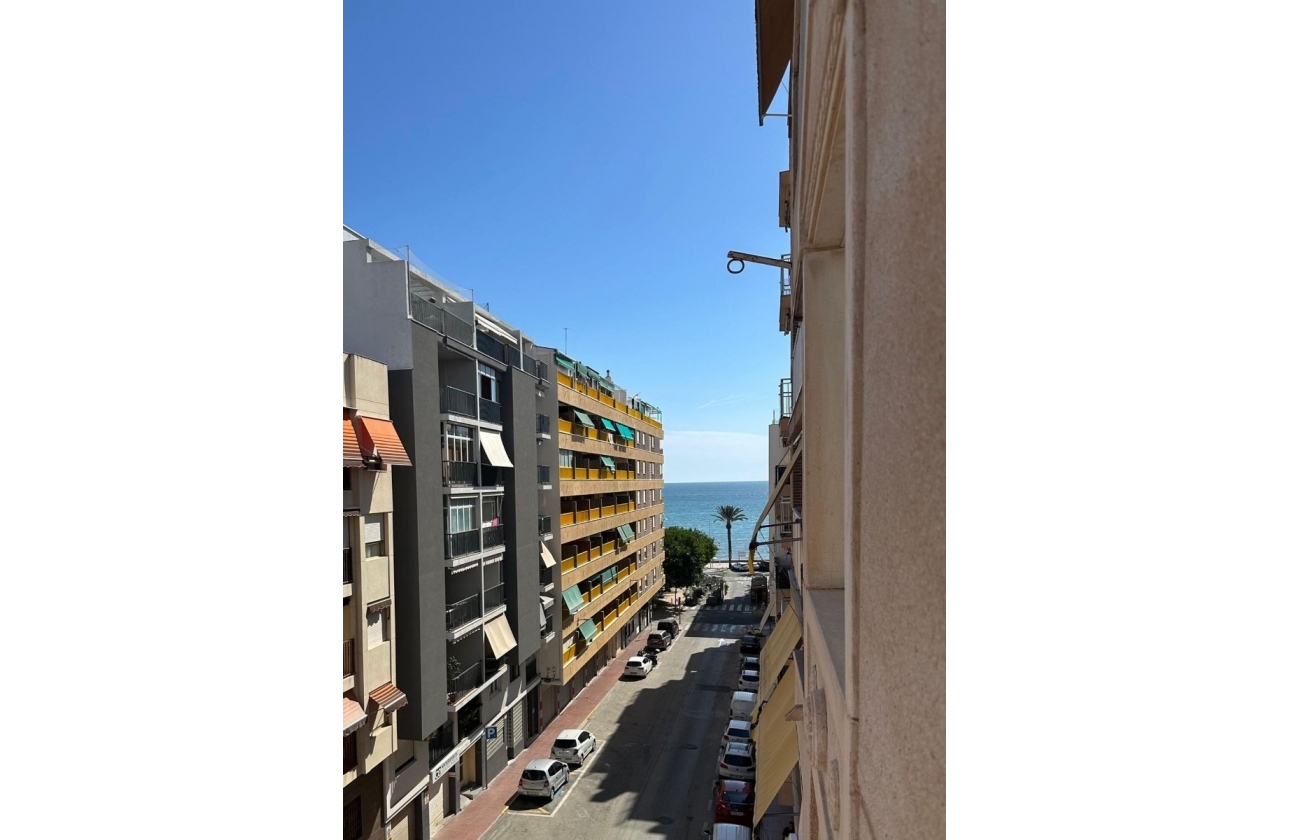 Reventa - Apartamento / piso - Santa Pola