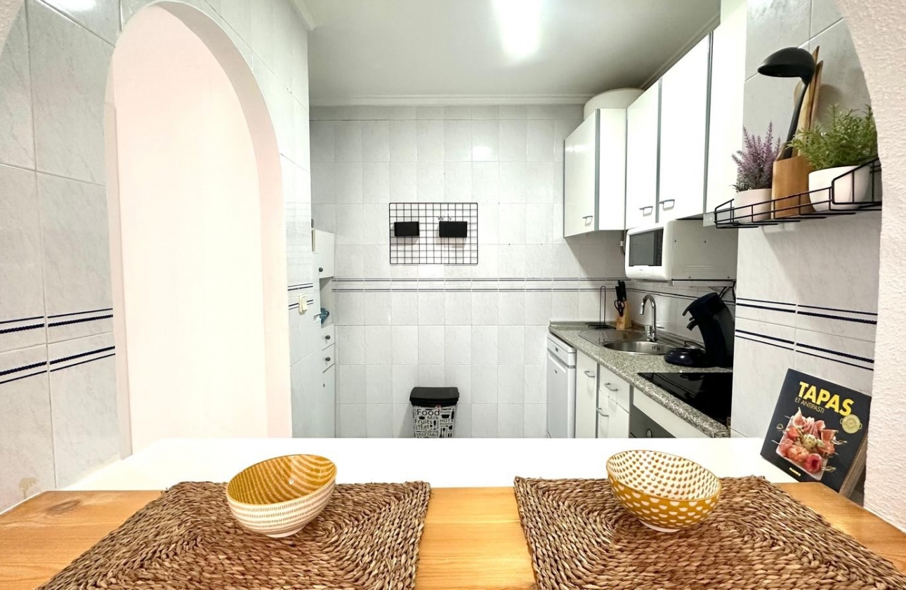 Reventa - Apartamento / piso - Torrevieja - El Acequión - Los Náufragos