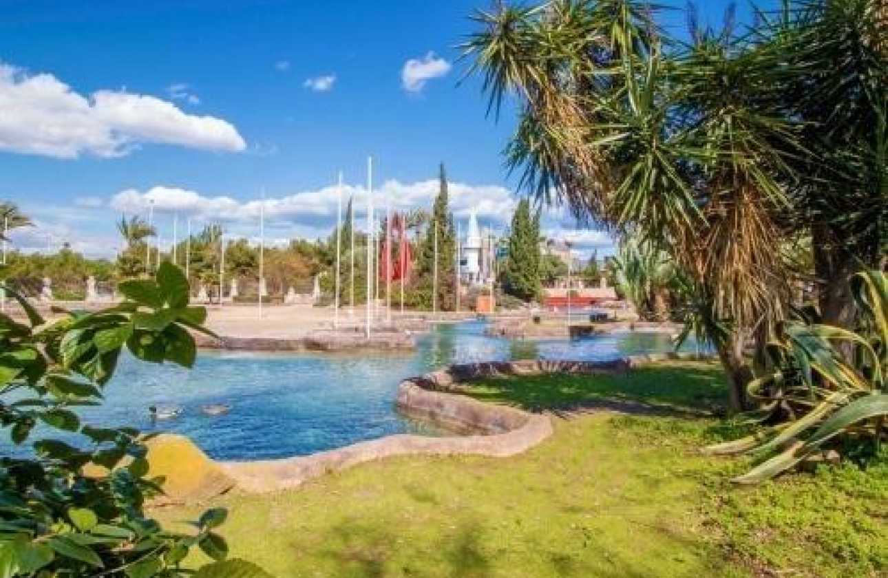 Reventa - Apartamento / piso - Torrevieja - Parque de Las Naciones