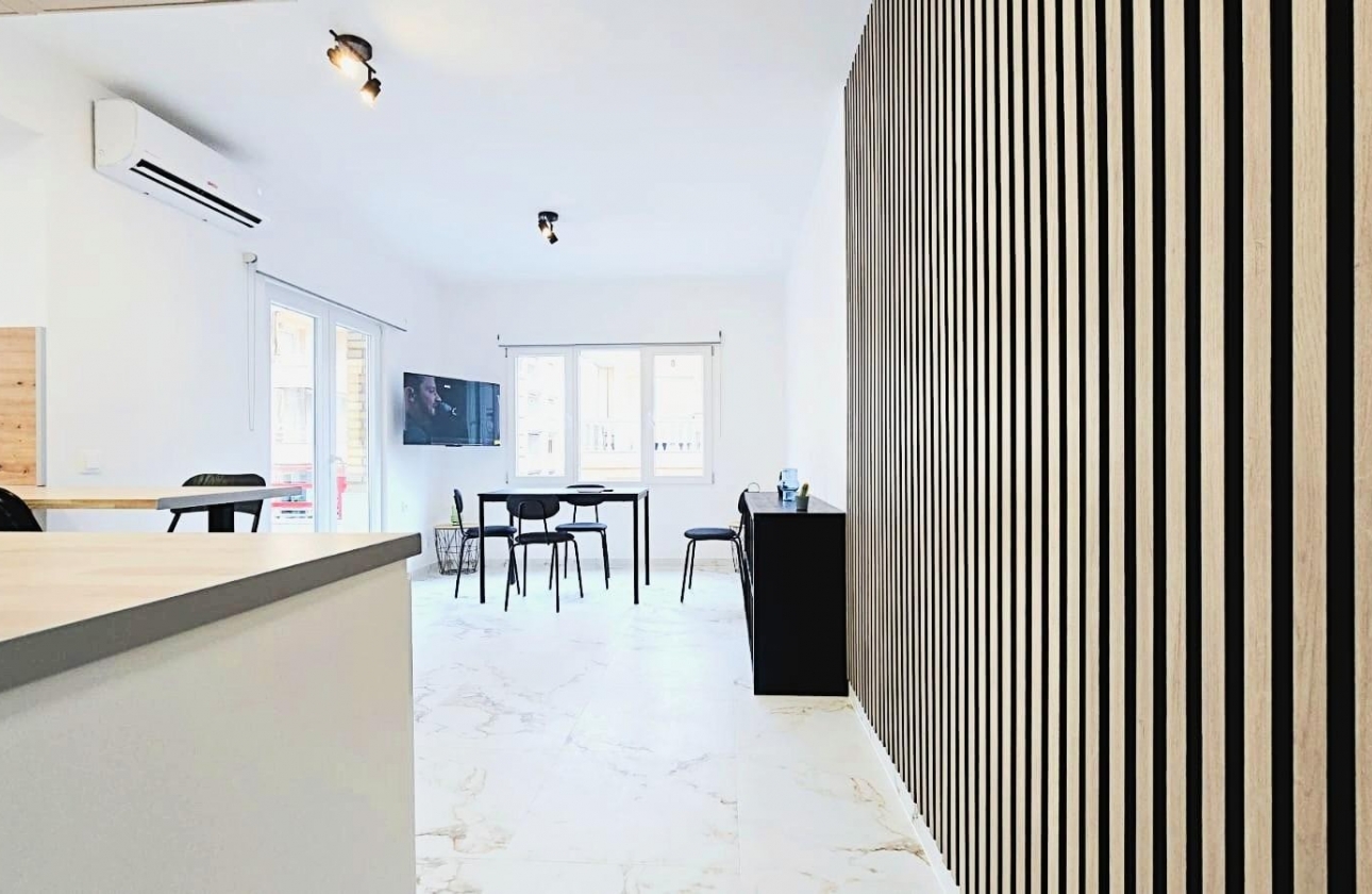 Reventa - Apartamento / piso - Torrevieja - PLAYA LOS LOCOS