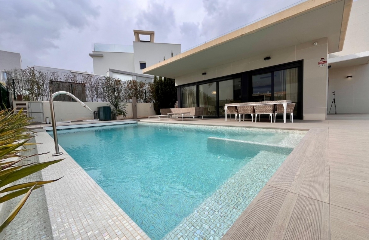 Reventa - Villa - Orihuela Costa - Cabo Roig