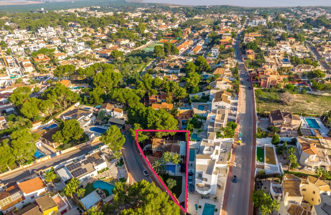 Reventa - Villa - Torrevieja - Los Balcones
