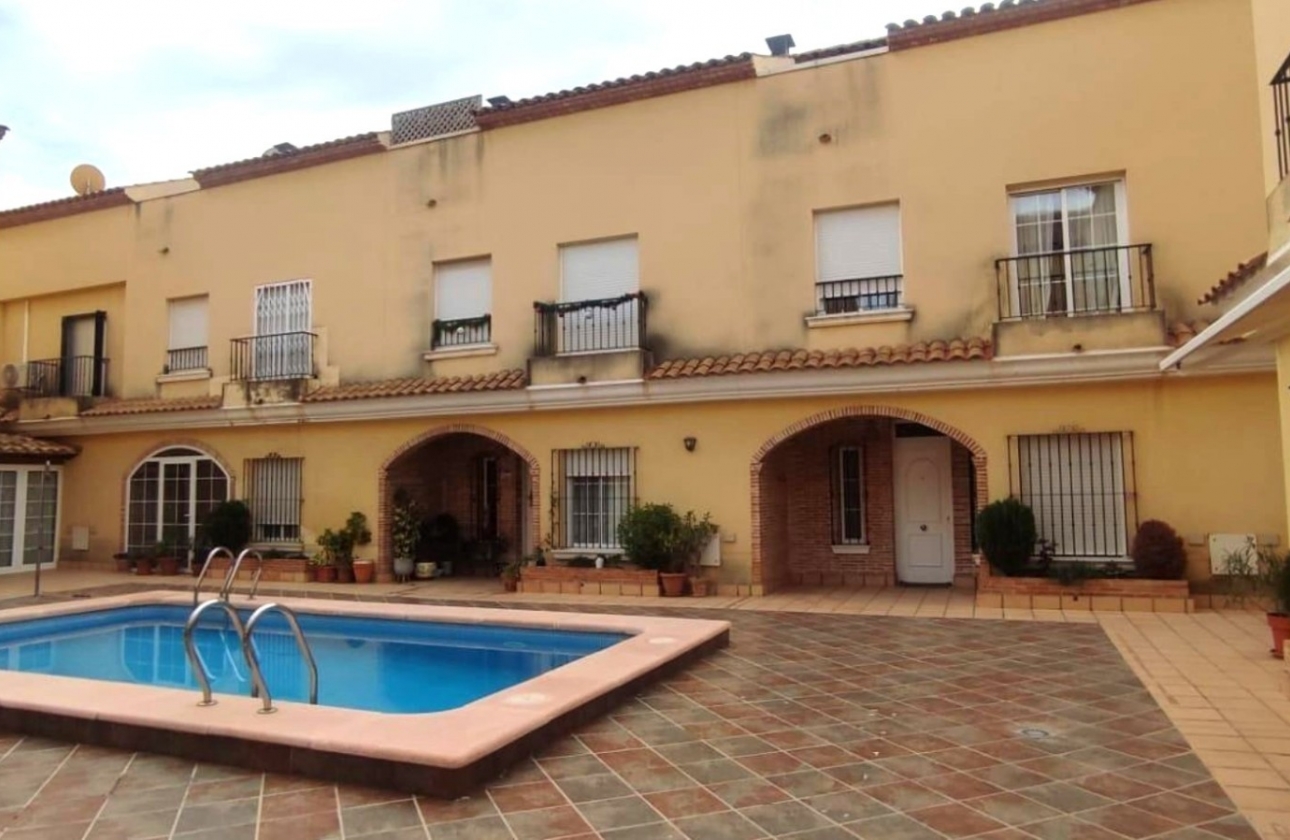 Rynek Wtórny - Bliźniak - Santa Pola