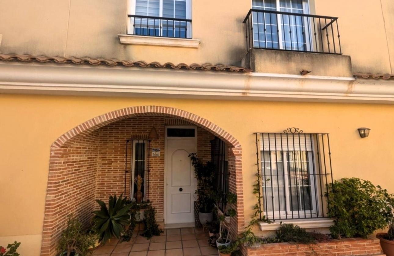 Rynek Wtórny - Bliźniak - Santa Pola