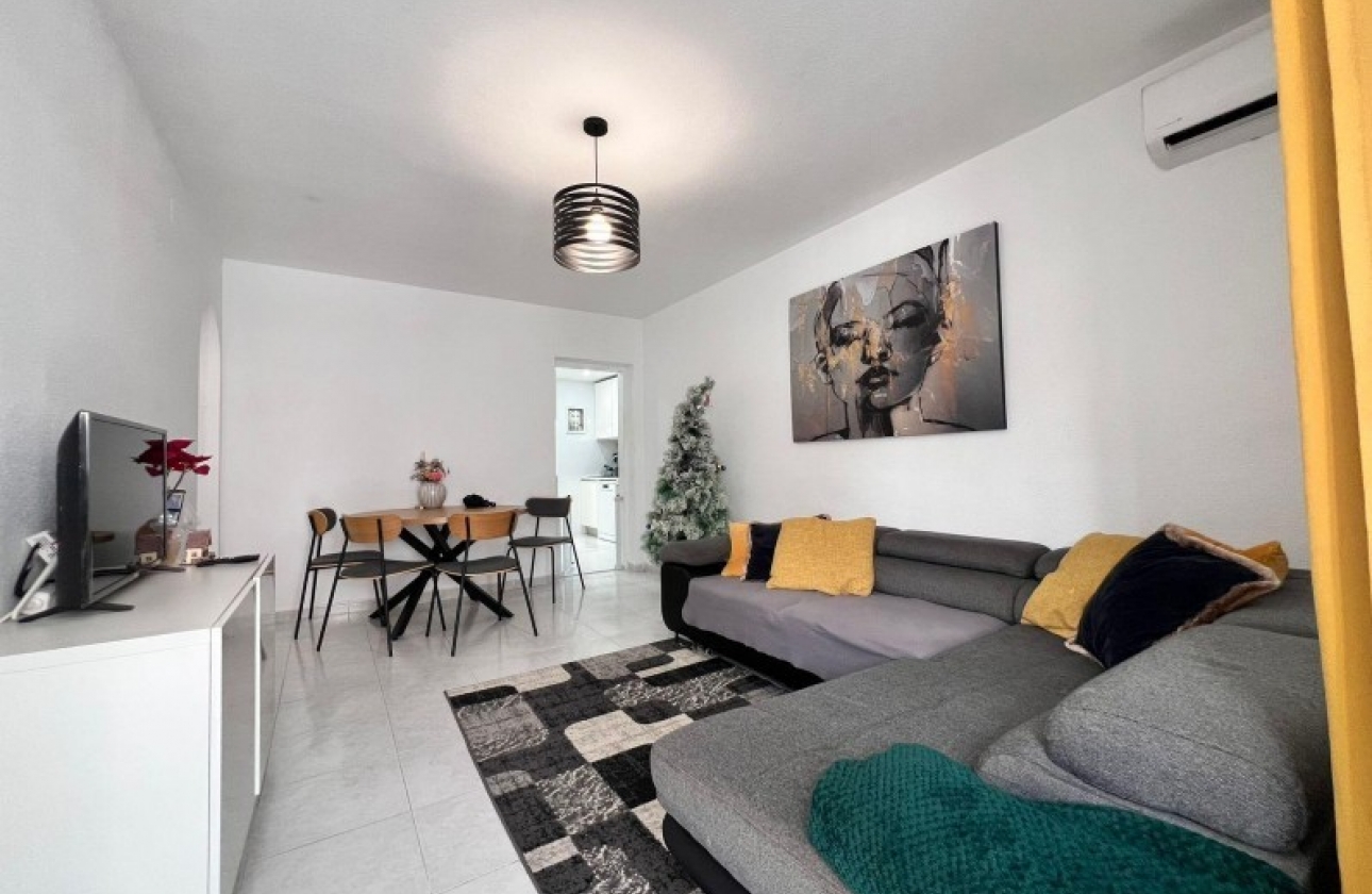 Rynek Wtórny - Bungalow - Orihuela Costa - La Florida