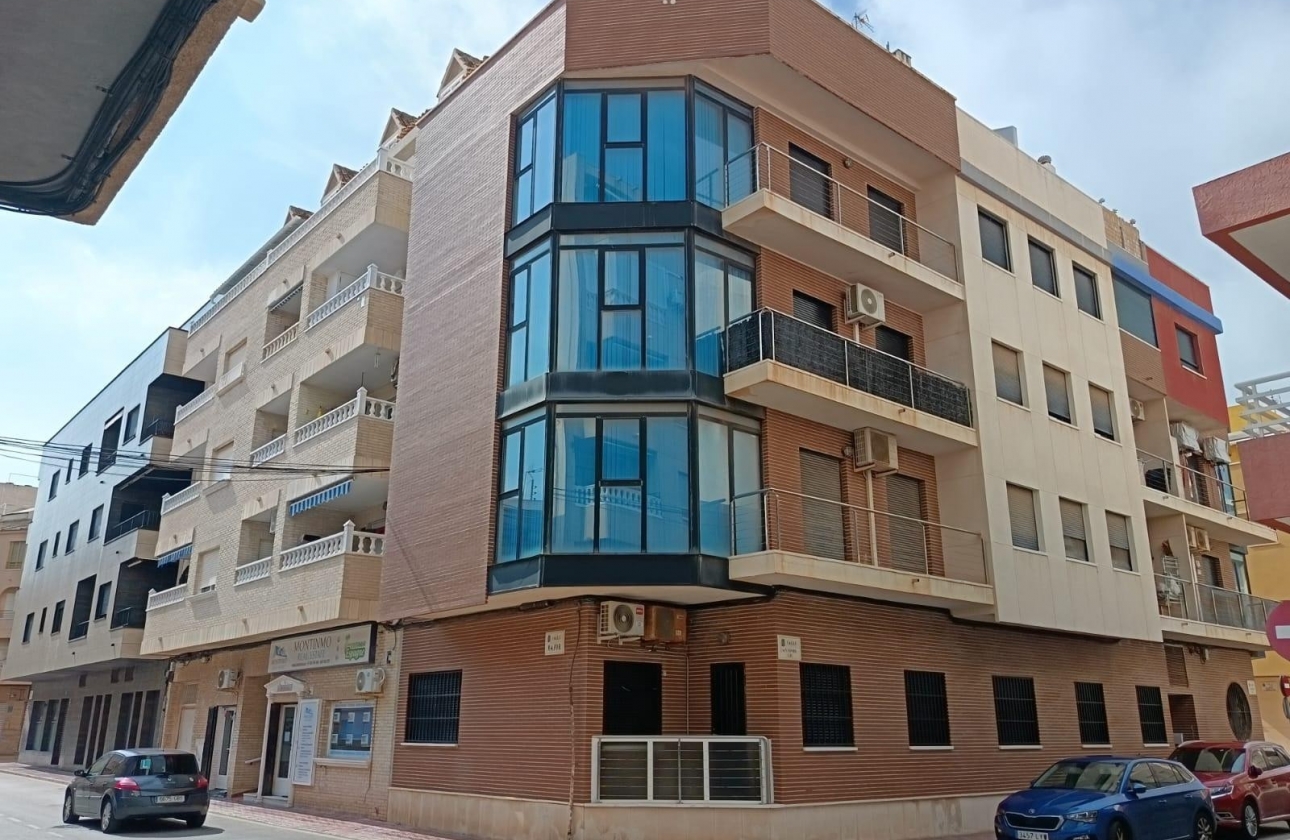 Rynek Wtórny - Poddasze - La Mata