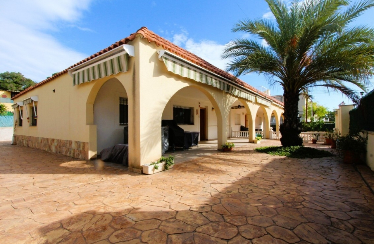 Rynek Wtórny - Willa - Elche Pedanías - La Marina