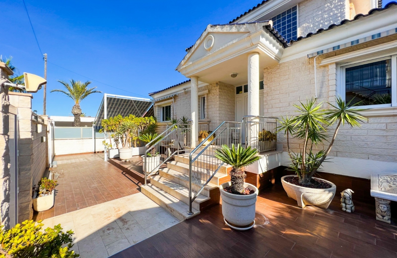 Rynek Wtórny - Willa - La Mata