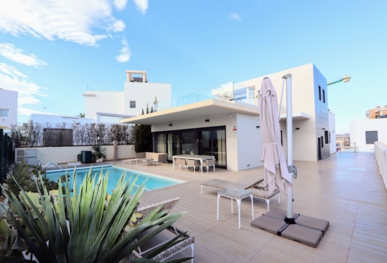 Villa - Resale - Orihuela Costa - Cabo Roig