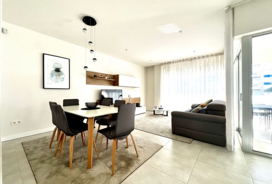 Resale - Apartment / flat - Orihuela Costa - Villamartín