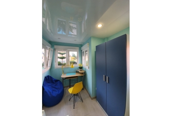 Resale - Duplex - Torrevieja -  Urbanization