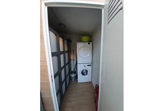 Resale - Duplex - Torrevieja -  Urbanization