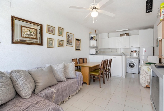 Resale - Bungalow - Torrevieja -  Urbanization