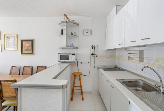 Resale - Bungalow - Torrevieja -  Urbanization