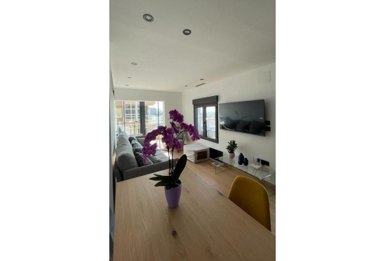 Resale - Apartment / flat - Santa Pola - Puerto