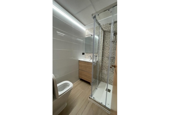 Resale - Apartment / flat - Santa Pola - Puerto