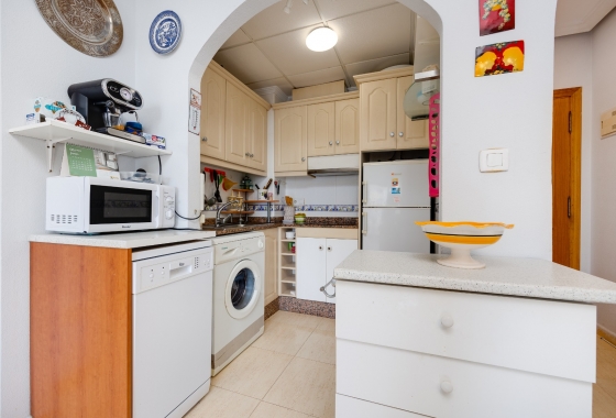 Resale - Apartment / flat - Torrevieja - Playa de los Locos