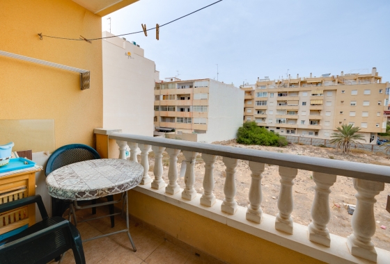 Resale - Apartment / flat - Torrevieja - Playa de los Locos