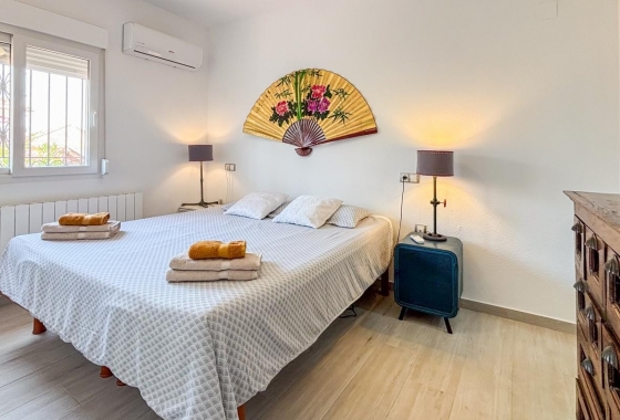 Resale - Villa - San Fulgencio