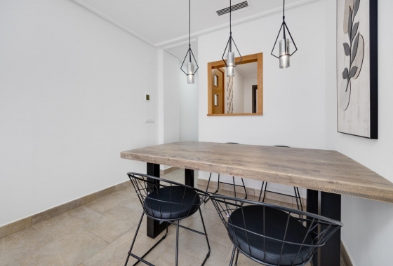 Resale - Apartment / flat - Torrevieja - PLAYA LOS LOCOS