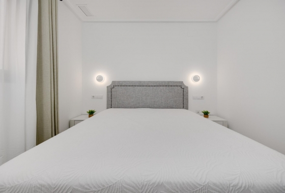 Resale - Apartment / flat - Torrevieja - PLAYA LOS LOCOS