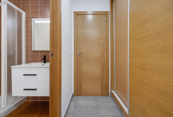 Resale - Apartment / flat - Torrevieja - PLAYA LOS LOCOS