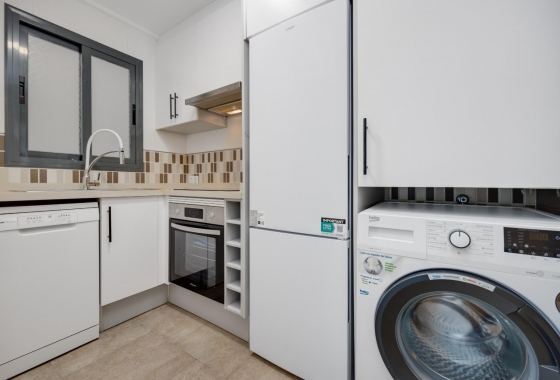 Resale - Apartment / flat - Torrevieja - PLAYA LOS LOCOS