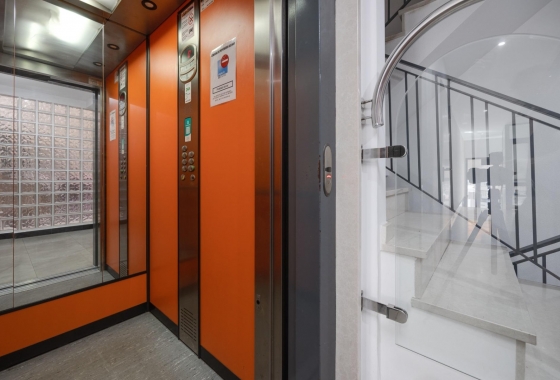 Resale - Apartment / flat - Torrevieja - PLAYA LOS LOCOS