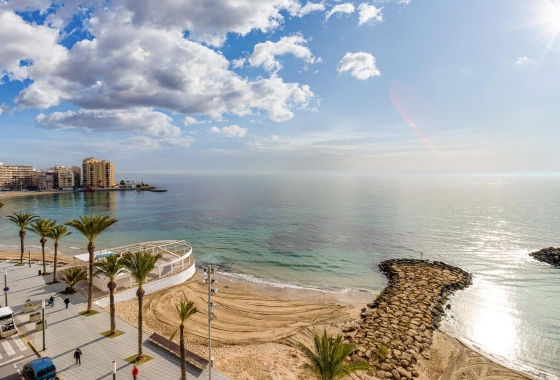Resale - Apartment / flat - Torrevieja - PLAYA LOS LOCOS