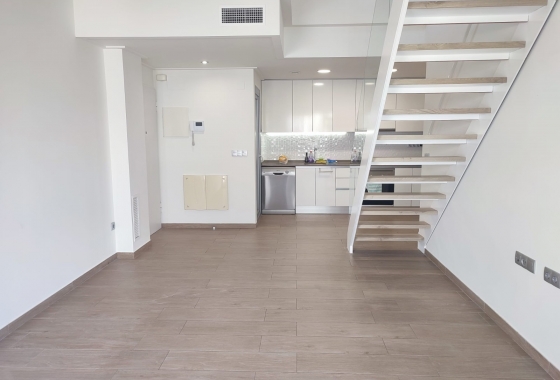 Resale - Apartment / flat - Torrevieja - La Veleta