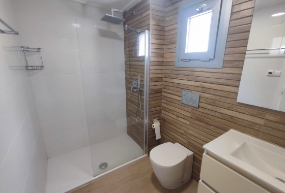 Resale - Apartment / flat - Torrevieja - La Veleta