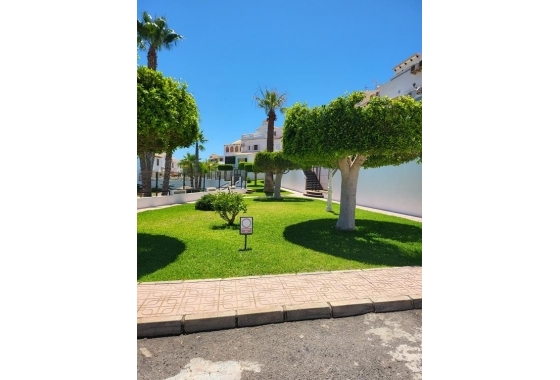 Resale - Bungalow - Torrevieja - Torreblanca