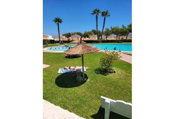 Resale - Bungalow - Torrevieja - Torreblanca
