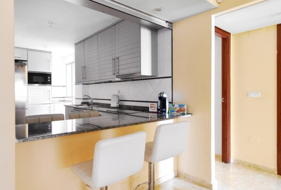 Resale - Apartment / flat - Torrevieja - Playa de los Locos