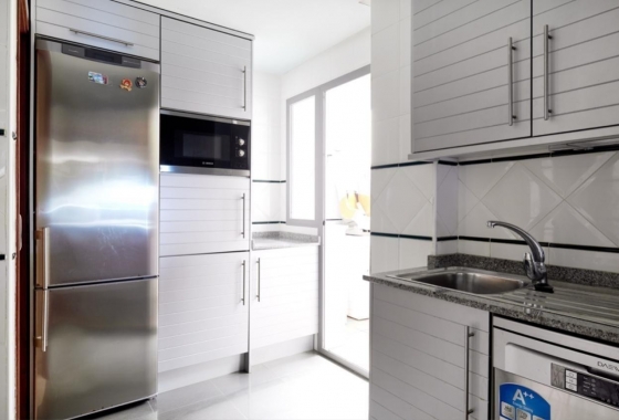 Resale - Apartment / flat - Torrevieja - Playa de los Locos