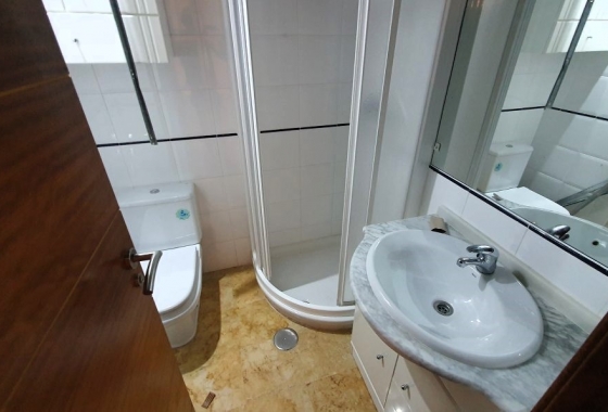 Resale - Apartment / flat - Torrevieja - Playa de los Locos