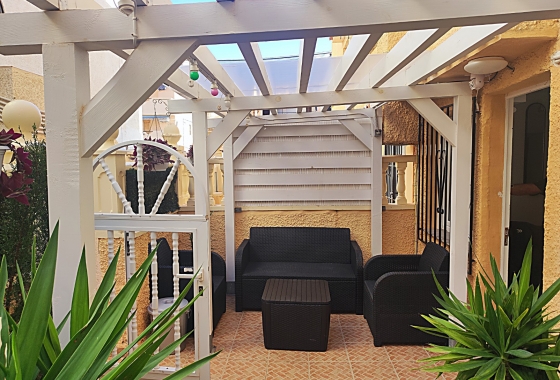 Resale - Apartment / flat - La Mata