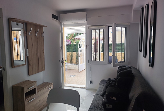 Resale - Apartment / flat - La Mata