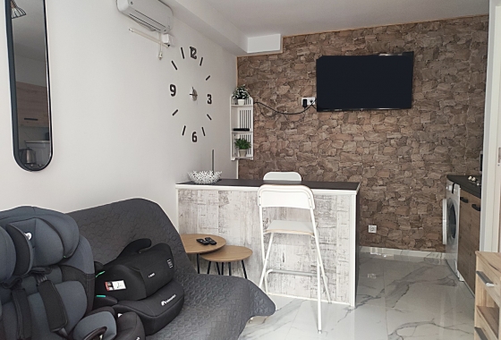 Resale - Apartment / flat - La Mata