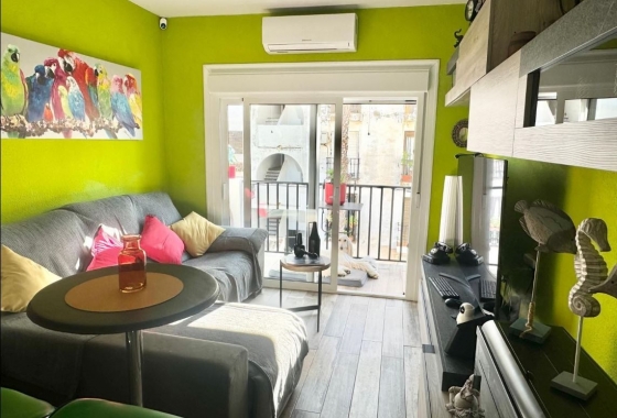 Resale - Apartment / flat - Torrevieja - Playa de los Locos