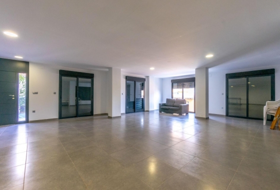 Resale - Apartment / flat - Alicante - Campoamor