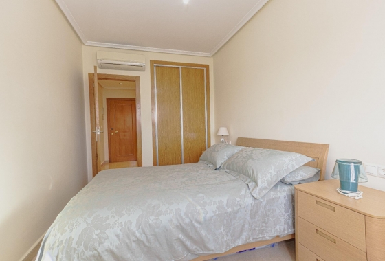 Resale - Apartment / flat - Torrevieja - City Center