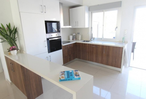 Resale - Bungalow - Torrevieja - Playa de los Locos