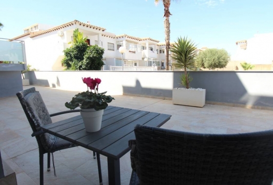 Resale - Bungalow - Torrevieja - Playa de los Locos