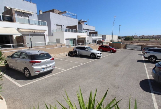 Resale - Bungalow - Torrevieja - Playa de los Locos