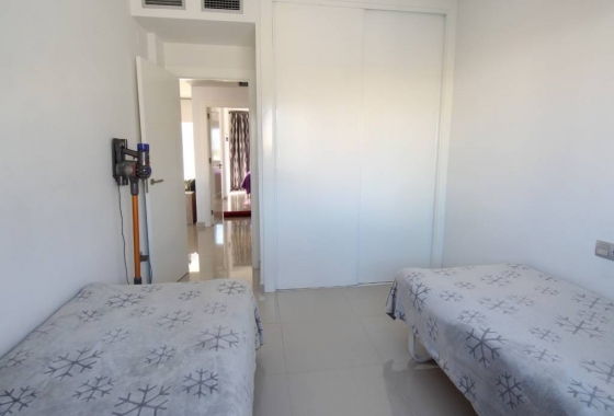 Resale - Bungalow - Torrevieja - Playa de los Locos