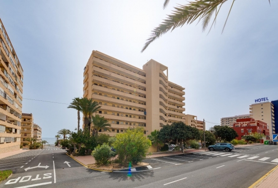 Resale - Apartment / flat - Torrevieja - Torreblanca