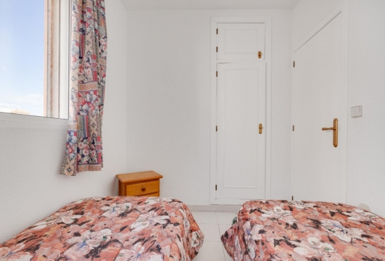 Resale - Bungalow - Torrevieja - playa de los naufragos