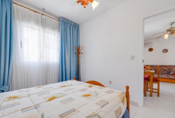 Resale - Bungalow - Torrevieja - playa de los naufragos